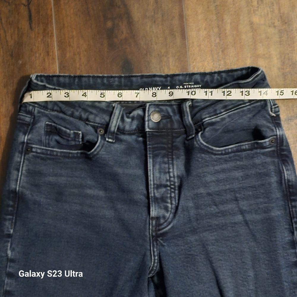 Old Navy High Rise straight.Size 4 - Picture 2 of 6